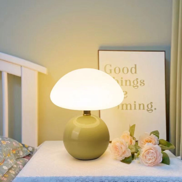 Svamformad Bordslampa – Elegant Fransk Grädd-lampa för ett Mysigt Sovrum | Veska