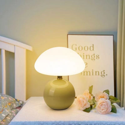 Svamformad Bordslampa – Elegant Fransk Grädd-lampa för ett Mysigt Sovrum | Veska