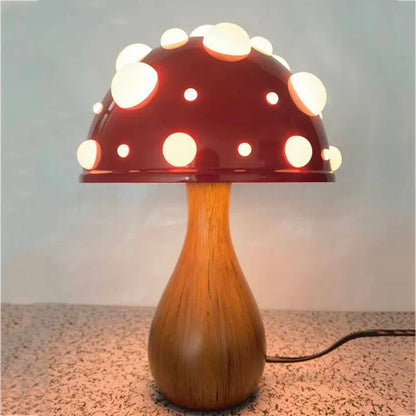 Svamp Lampa – Retro LED Bordslampa i Svampdesign för Mysiga Inomhusutrymmen | Veska