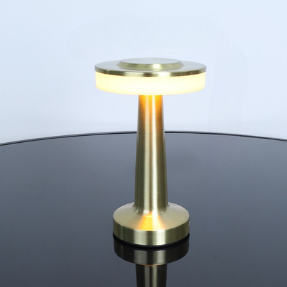 Svart LED-bordslampa med metallfinish – Modern belysning för vardagsrum och kontor, Varmt ljus | Veska Guld
