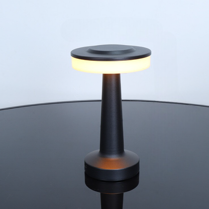 Svart LED-bordslampa med metallfinish – Modern belysning för vardagsrum och kontor, Varmt ljus | Veska Svart