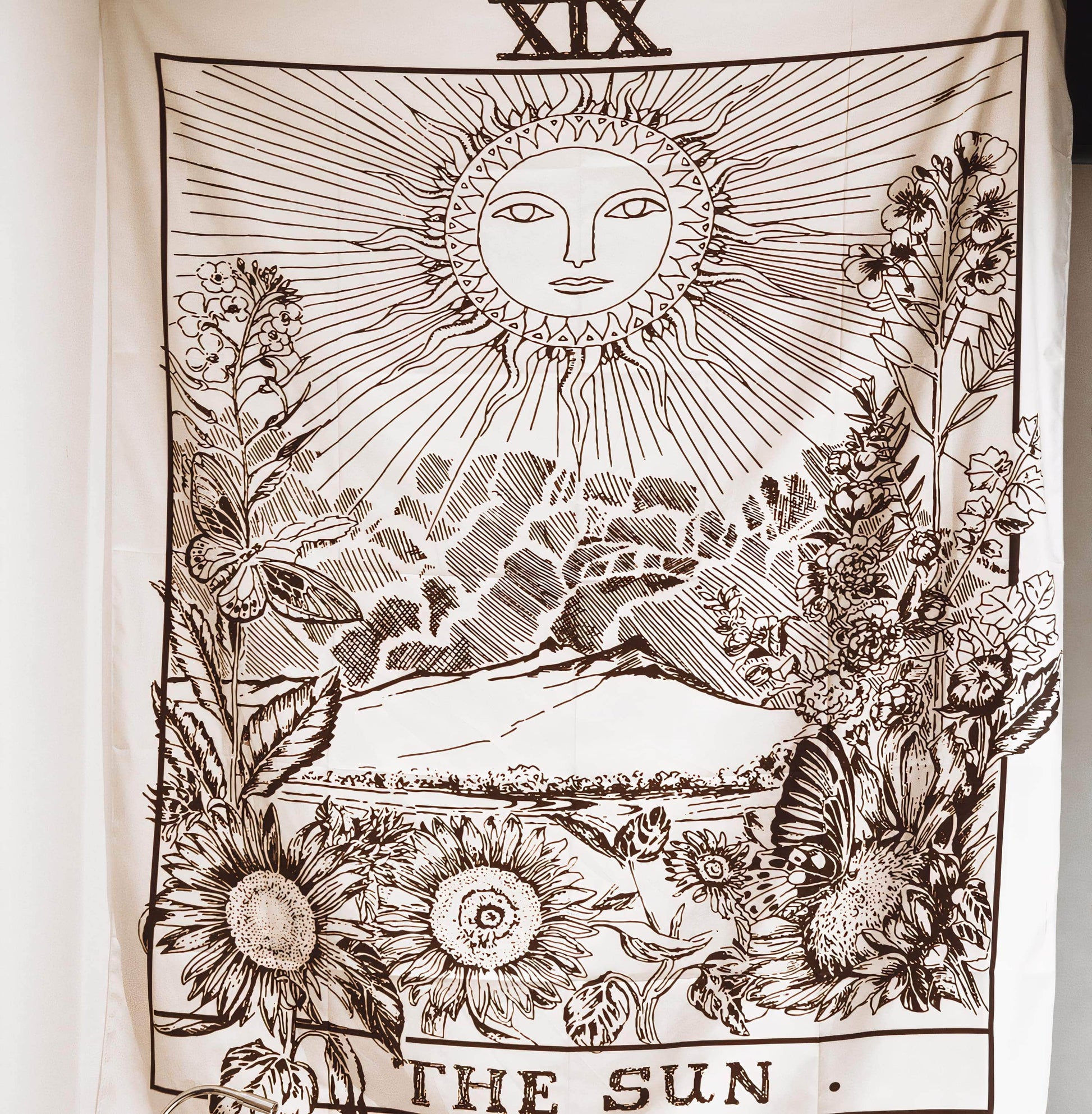 The Sun Tarot Card Tapestry | Veska