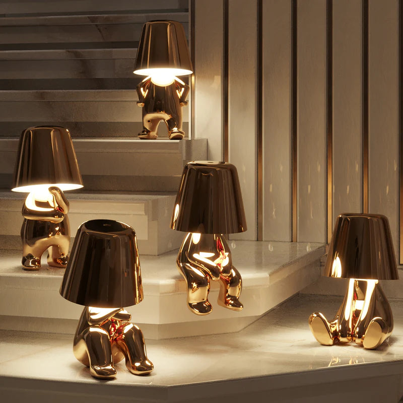 Thinker Liten Guld Man Bordslampa | Veska