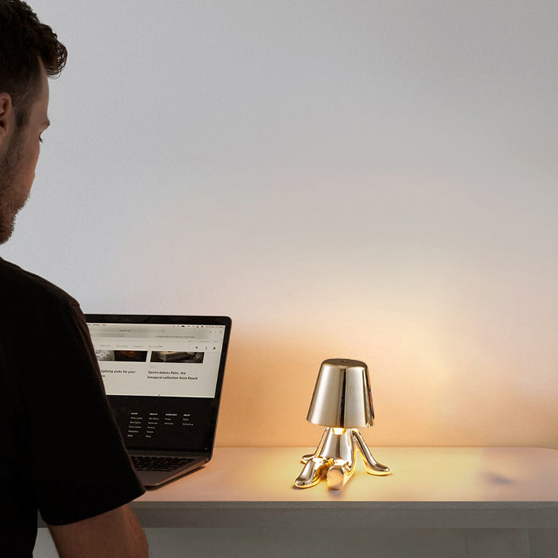 Thinker Liten Guld Man Bordslampa | Veska