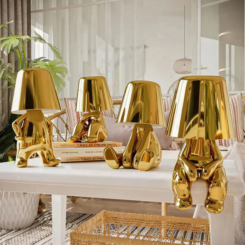 Thinker Liten Guld Man Bordslampa | Veska
