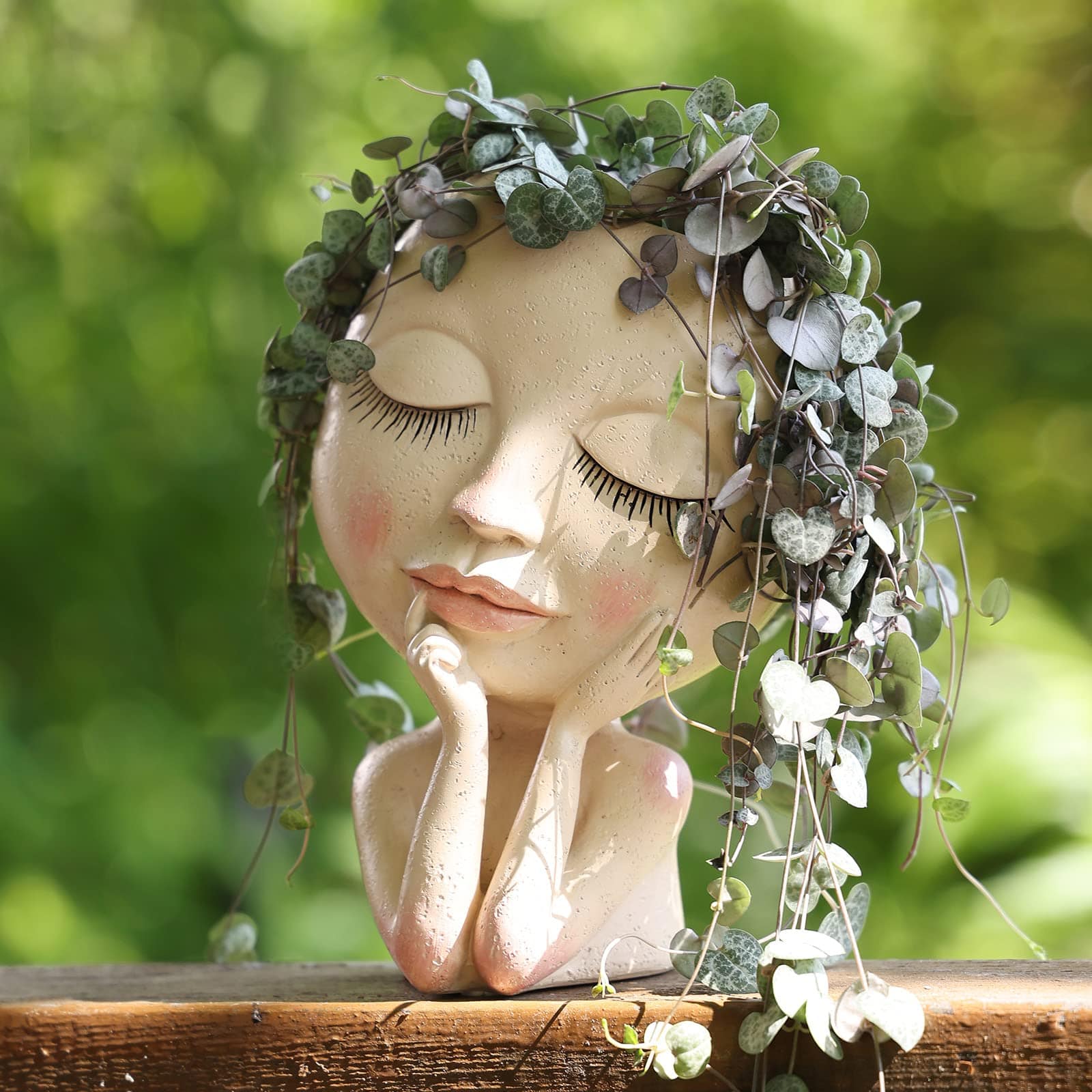 Thoughtful Lady Planter | Veska