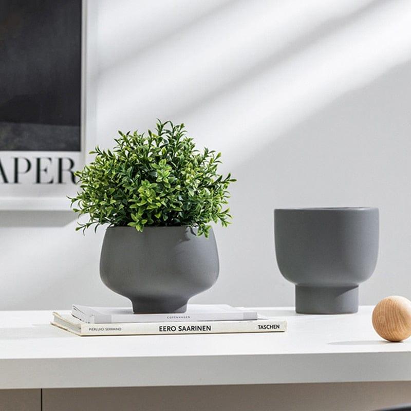 Tidlös keramisk vas för en elegant atmosfär | Veska