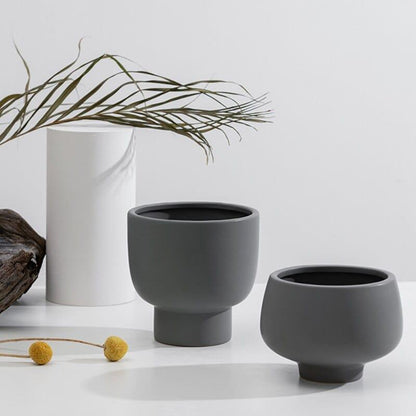 Tidlös keramisk vas för en elegant atmosfär | Veska