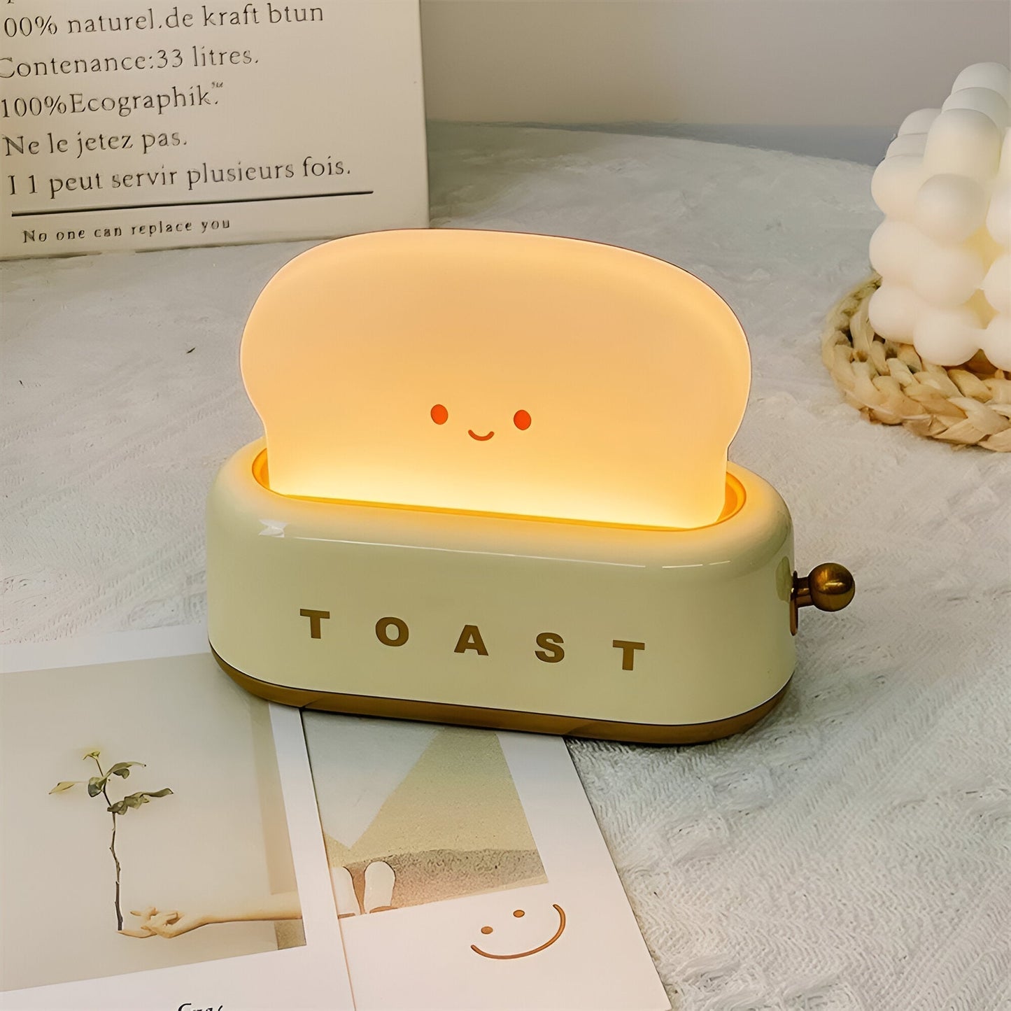 TinyToast Bordslampa – Portabel Brödrost-formad Nattlampa med Dimbar LED & USB-port | Veska Gul