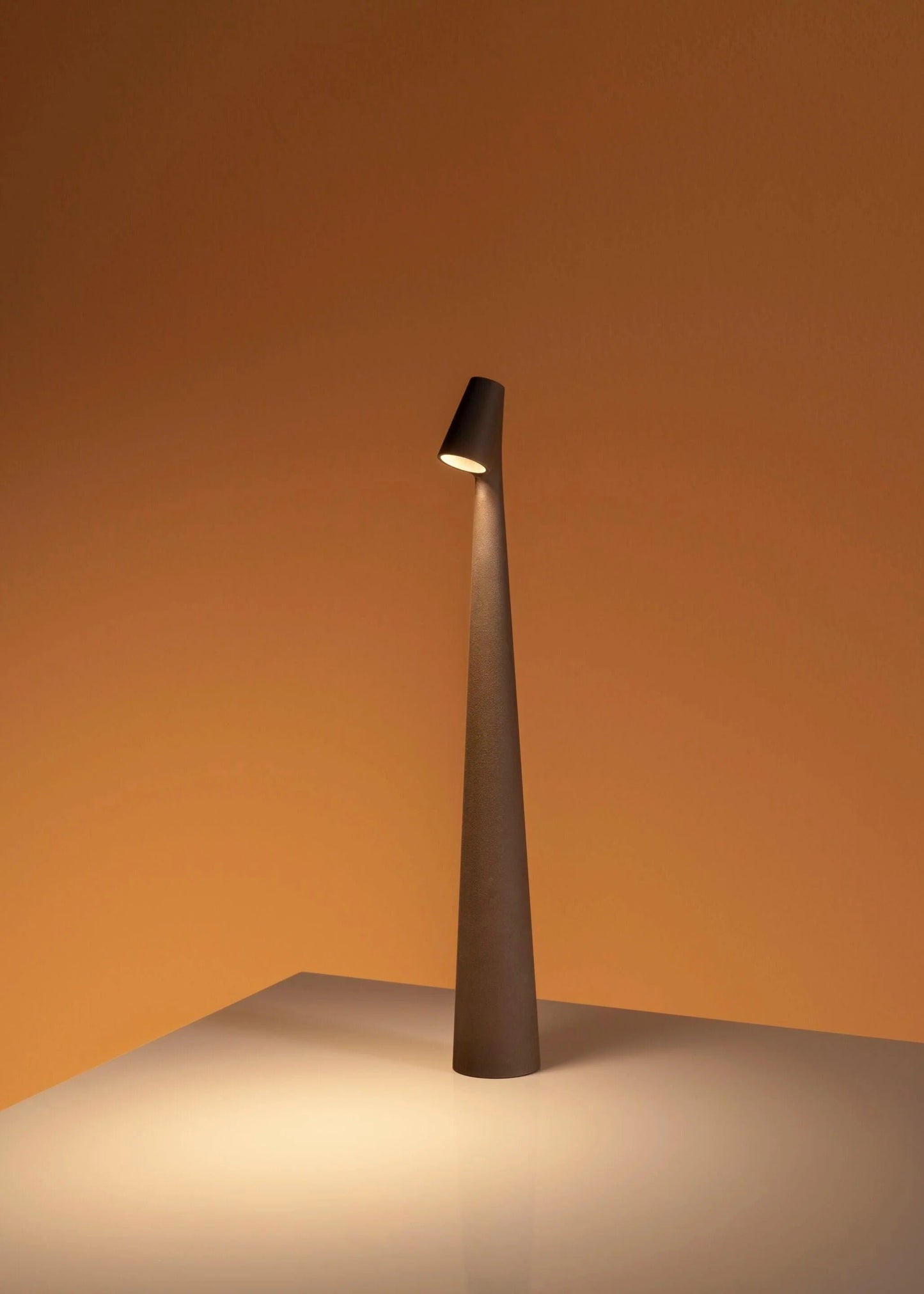 Trådlampa LED med dimmer – Modern nordisk stil design | Veska Brun