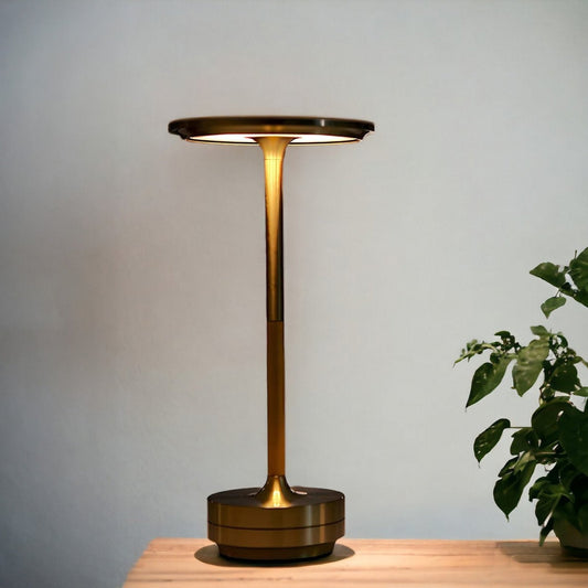 Trådlös uppladdningsbar modern Aura-bordslampa med touchkontroller | Trådlös LED-lampa för moderna sidobord och skrivbord | Minimalistisk bordslampa | Veska Guld