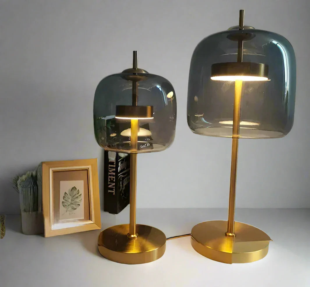 Trendigt Bordslampa Ger Trevlig Ljus | Veska
