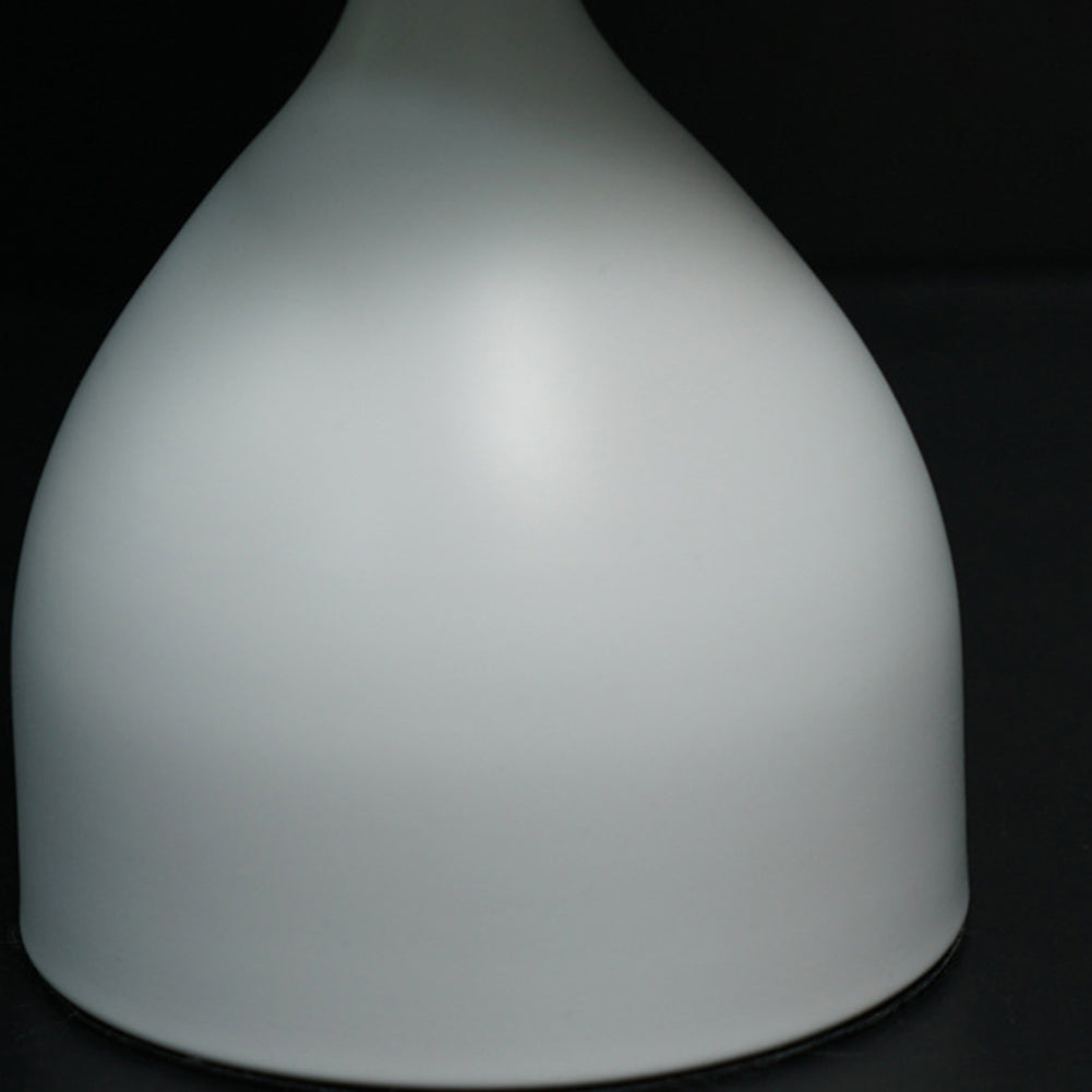 TrendyGlow – Modern LED Bordslampa för Sovrumsstämning | Veska