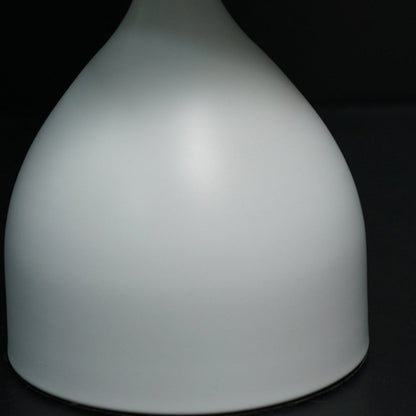 TrendyGlow – Modern LED Bordslampa för Sovrumsstämning | Veska