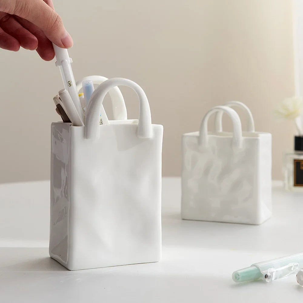 Unique Handle Vase - Modern och Stilig | Veska