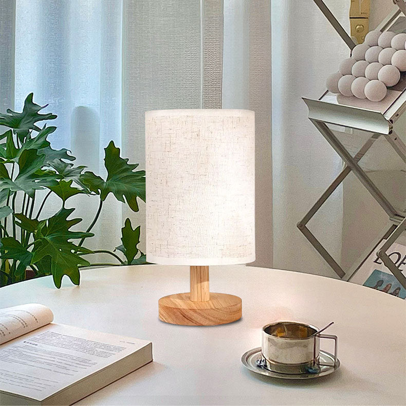 USB Solid Wood Fabric Table Lamp | Veska