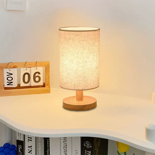USB Solid Wood Fabric Table Lamp | Veska En färg