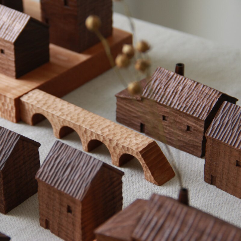 Valnöt Miniatyr Trähus Dekor | Veska