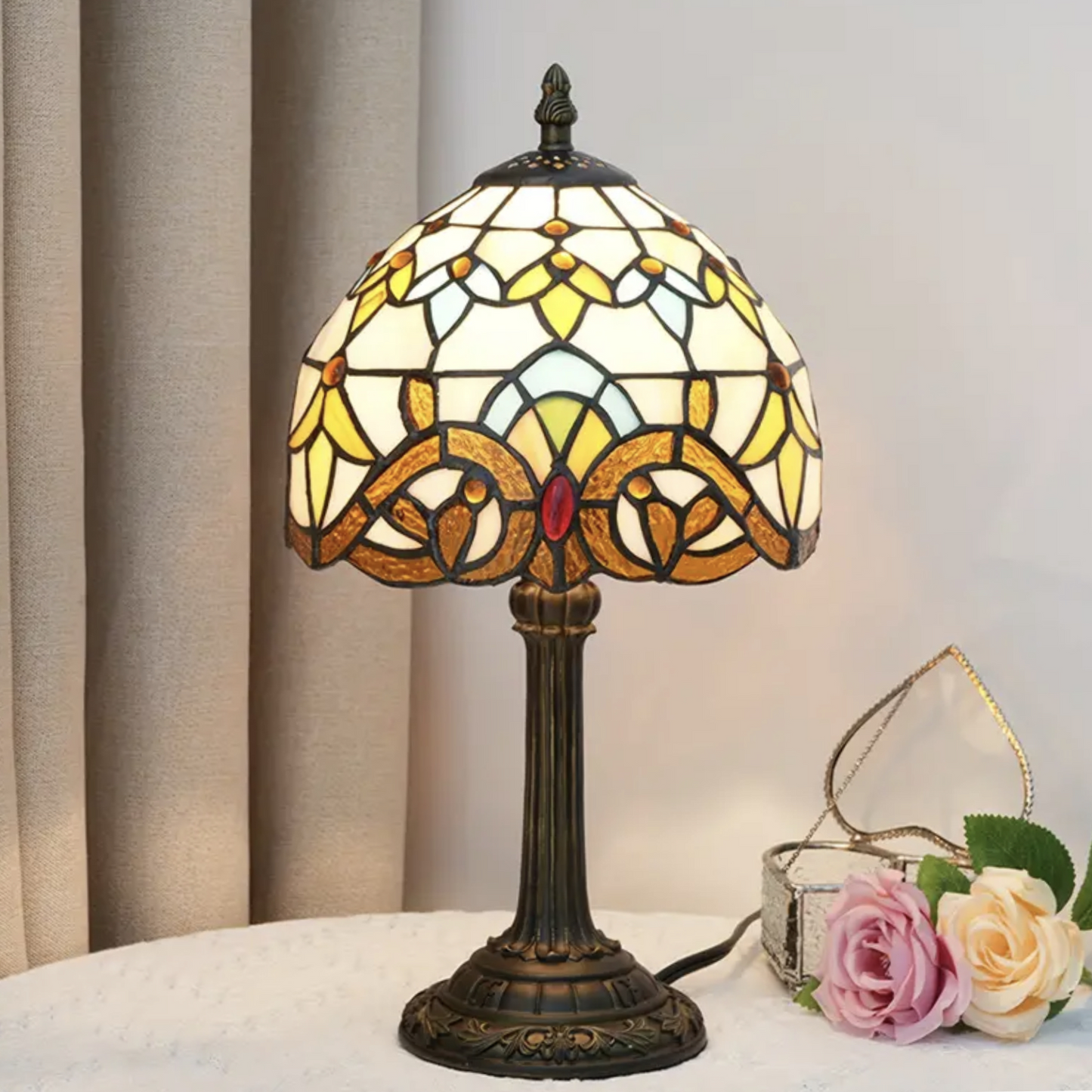 VerreMystique Tiffany-lampa – Tidlös glastabellampa för varm atmosfärisk belysning | Veska