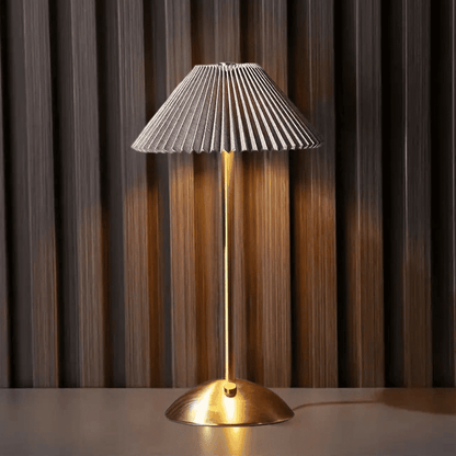 Veska | AuraGlow - Stilren Trådlös Laddningsbar Bordslampa Brun