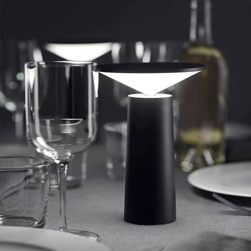 Veska | Aurora Bordslampa Modern Dimmbar Elegant Design