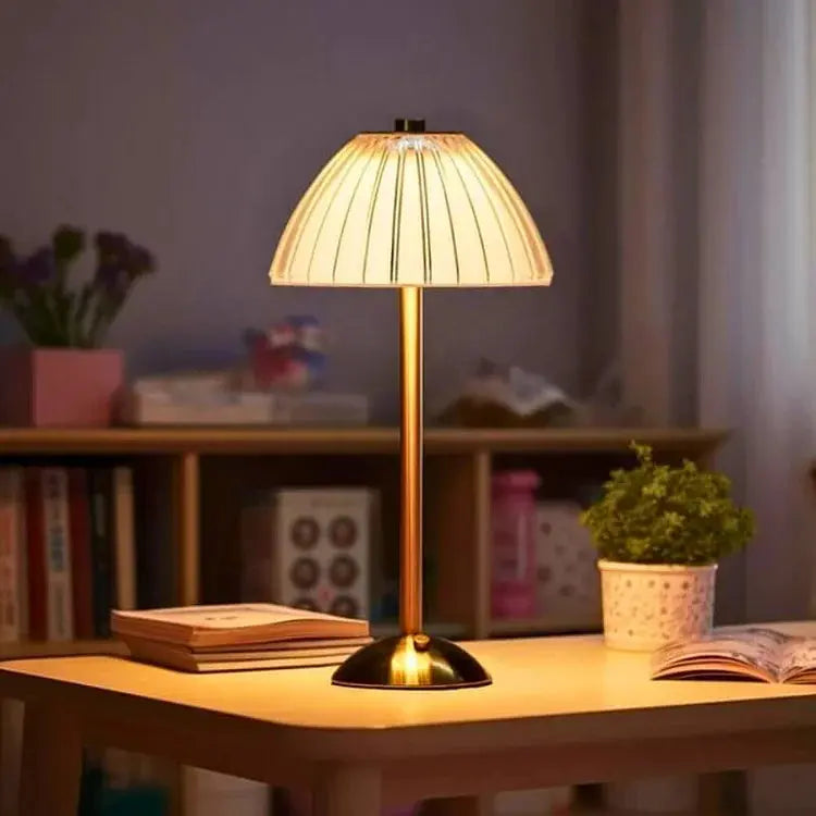 Veska | Clarion Luxe - Uppladdningsbar Trådlös Touch Bordslampa