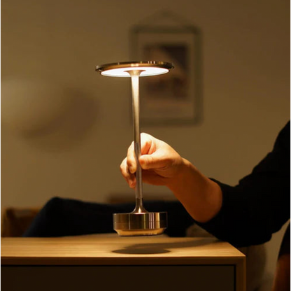 Veska | ClarityGlow Luxe Edition | Trådlös LED Bordslampa