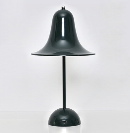 Veska | Classic Cap Trådlamp - Tidlös Design och Hållbart Batteri