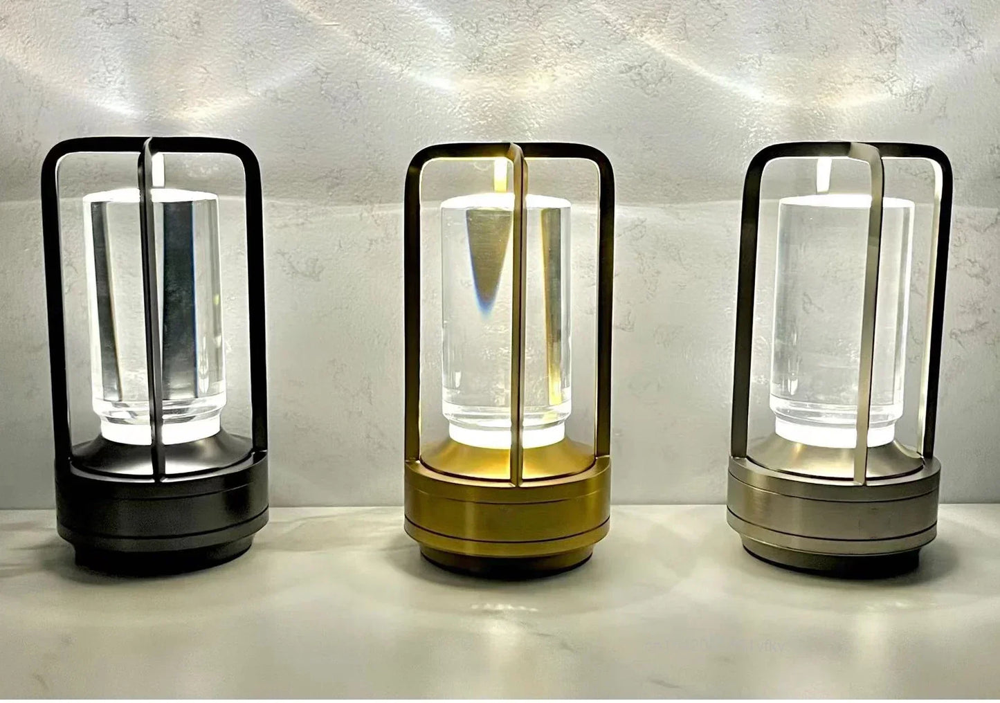 Veska | Cockerbar Laddningsbar Trådlös LuxeGlow Bordslampa - Elegant Trådlös Lampa för Varje Stämning