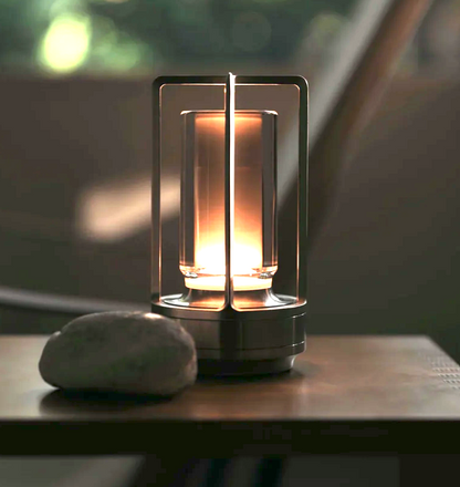 Veska | Cockerbar Laddningsbar Trådlös LuxeGlow Bordslampa - Elegant Trådlös Lampa för Varje Stämning Silversilver