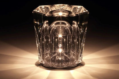 Veska | Crystal Table Lamp VÉLORIA | Diamond Look & 360° Light Play | Wireless & USB Rechargeable | Up to 12 hrs. Light Duration
