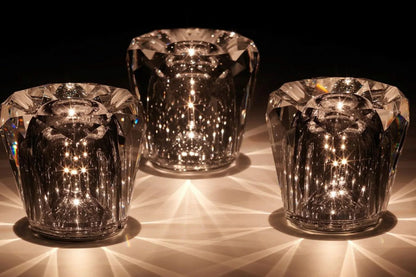 Veska | Crystal Table Lamp VÉLORIA | Diamond Look & 360° Light Play | Wireless & USB Rechargeable | Up to 12 hrs. Light Duration Acrux