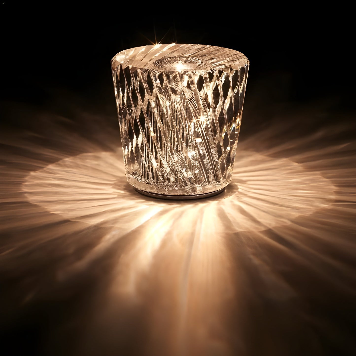 Veska | Crystal Table Lamp VÉLORIA | Diamond Look & 360° Light Play | Wireless & USB Rechargeable | Up to 12 hrs. Light Duration Becrux