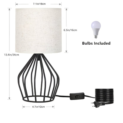 Veska | Elegant Bordslampa med Linneskärm och Metalbas – Perfekt Belysning