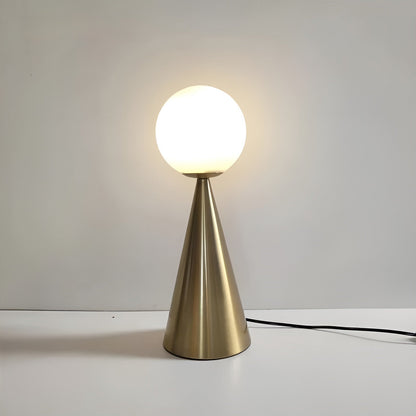 Veska | Elegant Guld Bordslampa - Lyxig Belysning för Ditt Inre