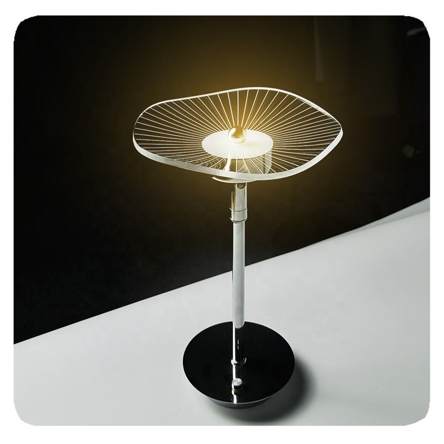Veska | Elegant LED Skrivbordslampa med Justerbar Design