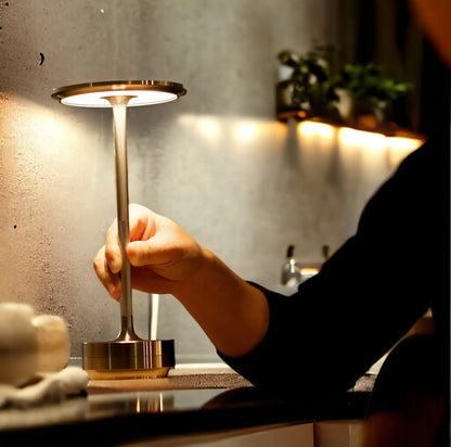 Veska | Elegant trådlampa med beröringskontroll och ändringsbara ljusfärger
