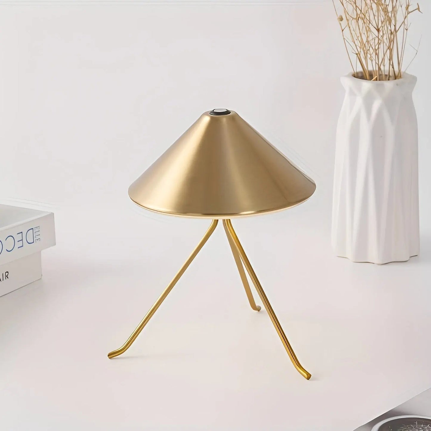 Veska | Eleganza Luxe Bordslampa – USB-laddningsbar LED-belysning med elegant design i svart, guld och silver Guld