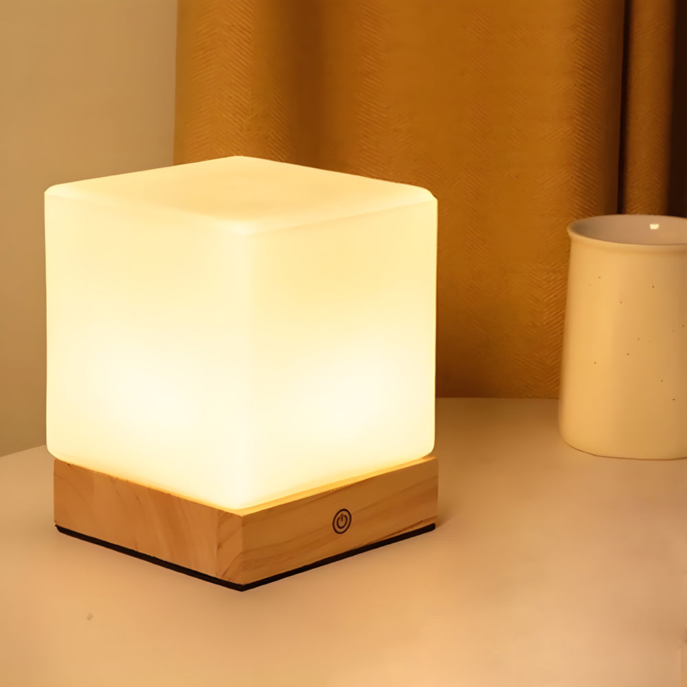 Veska | GlowCube Trådlös LED Bordslampa – Modern och Energibesparande Ljusbrun
