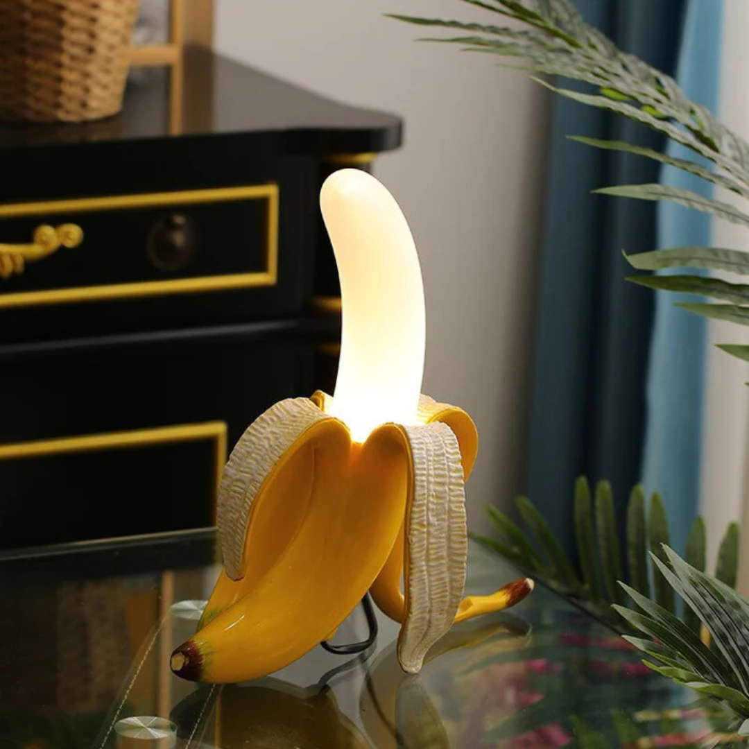 Veska | Golden Banana LED Bordslampa