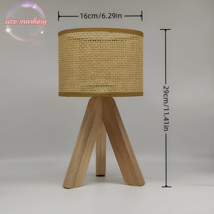 Veska | Handgjord Rattan Bordsbelysning med USB och LED - Stilig och Hållbar Design