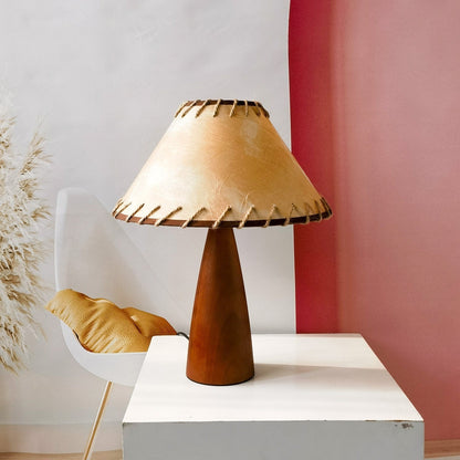 Veska | HeritageGlow Lampa – Klassisk Trä Bordslampa