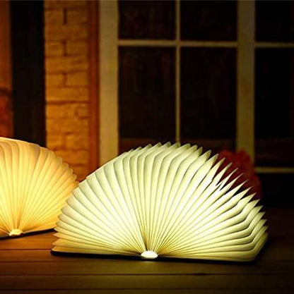 Veska | LED Bordslampa i Bokdesign