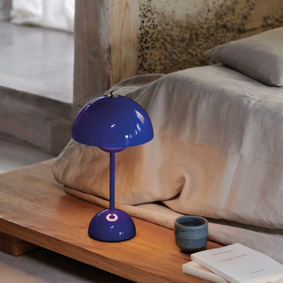 Veska | LED Bordslykta Ambient Belysning Modern Interiör Blå