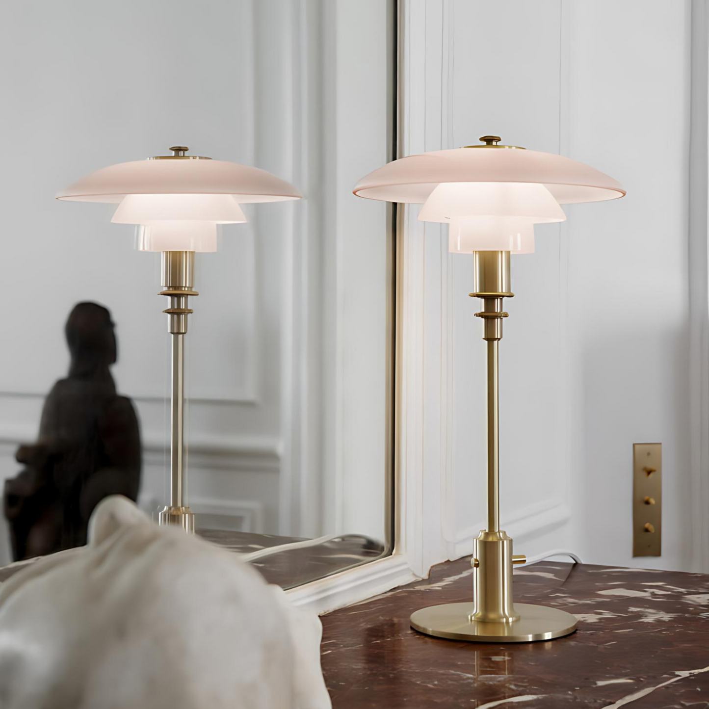 Veska | Lumière Serein - Elegant Metall Bordslampa