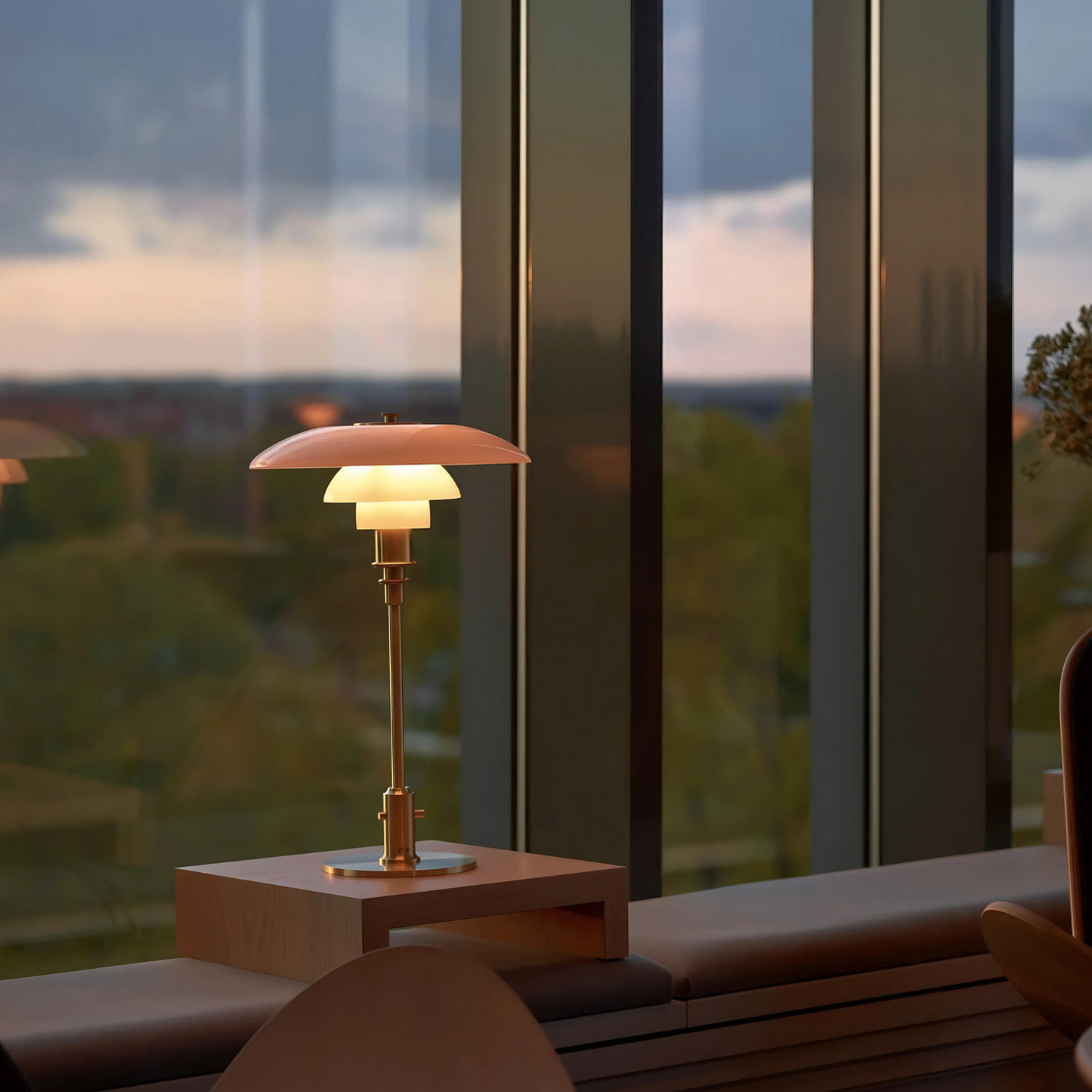 Veska | Lumière Serein - Elegant Metall Bordslampa