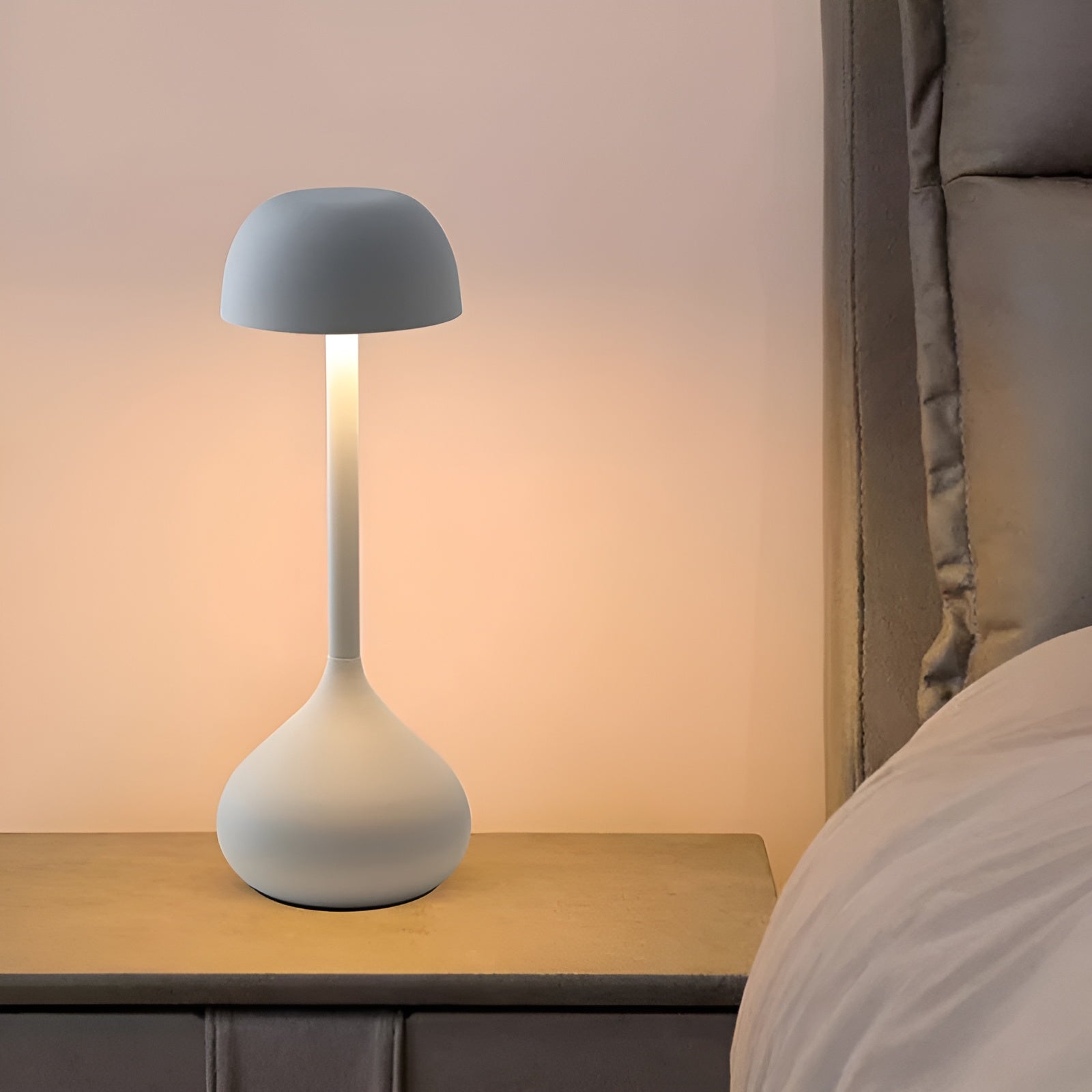 Veska | LumiTouch Trådlampa LED för bord – Elegant, dimbar och modern