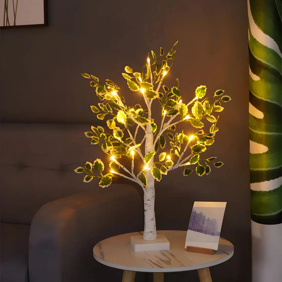 Veska | Magisk BrightTree Bordslampa – Elegant Träd Design med Varm LED Belysning