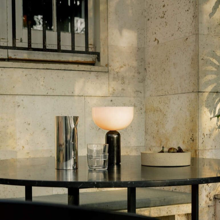 Veska | MarbleLuxe Lampa - Lyxig Marmor Bordslampa med Gyldna Accenter