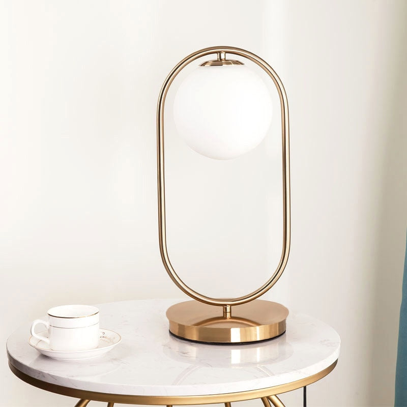 Veska | Modern Glasboll Bordslampa